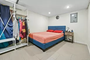 93-19 201st St, Hollis, NY 11423 - Photo 19