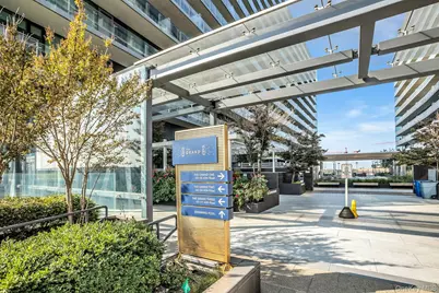 131-01 40th Road #17V, Flushing, NY 11354 - Photo 3