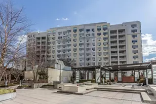 131-01 40th Rd, Flushing, NY 11354 - Photo 37