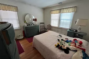 300 Hewlett Ave, Patchogue, NY 11772 - Photo 5