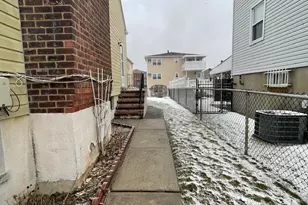 47 Brewster Ave, Yonkers, NY 10701 - Photo 3