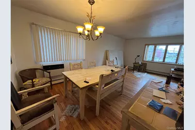 630 S Wellwood Avenue, Lindenhurst, NY 11757 - Photo 7