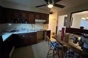 630 S Wellwood Ave, Lindenhurst, NY 11757 - Photo 9