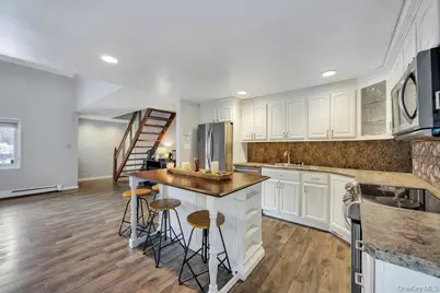 60 White Pine Way, Medford, NY 11763 - Photo 5