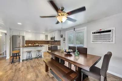 60 White Pine Way, Medford, NY 11763 - Photo 7