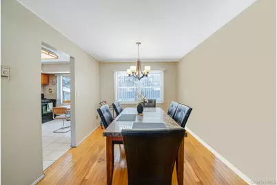 24 Kings Park Road, Commack, NY 11725 - Photo 15