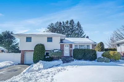 24 Kings Park Road, Commack, NY 11725 - Photo 3