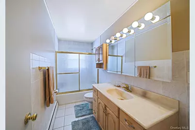 24 Kings Park Road, Commack, NY 11725 - Photo 21