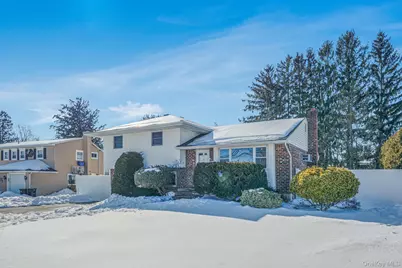 24 Kings Park Road, Commack, NY 11725 - Photo 5