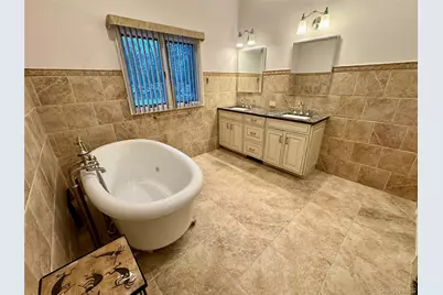 42 Hearthstone Drive, Dix Hills, NY 11746 - Photo 23