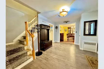 42 Hearthstone Drive, Dix Hills, NY 11746 - Photo 3