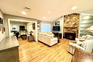 42 Hearthstone Dr, Dix Hills, NY 11746 - Photo 9