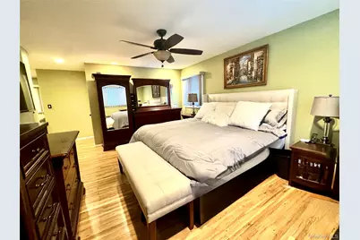 42 Hearthstone Drive, Dix Hills, NY 11746 - Photo 19