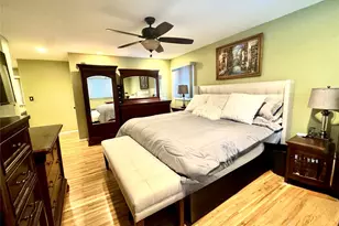 42 Hearthstone Dr, Dix Hills, NY 11746 - Photo 19