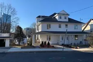 16 Park Ave, White Plains, NY 10603 - Photo 3