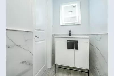 1 Milford Lane, Glen Cove, NY 11542 - Photo 29