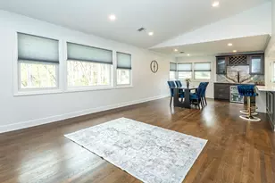 1 Milford Ln, Glen Cove, NY 11542 - Photo 13