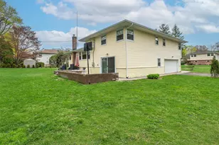 1 Milford Ln, Glen Cove, NY 11542 - Photo 33