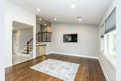 1 Milford Lane, Glen Cove, NY 11542 - Photo 15