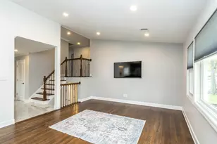 1 Milford Ln, Glen Cove, NY 11542 - Photo 15