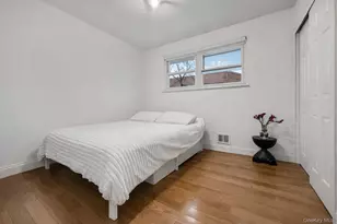 1016 Westwood Rd, Woodmere, NY 11598 - Photo 9