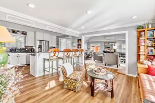 79 E Tiana Rd, Hampton Bays, NY 11946 - Photo 5