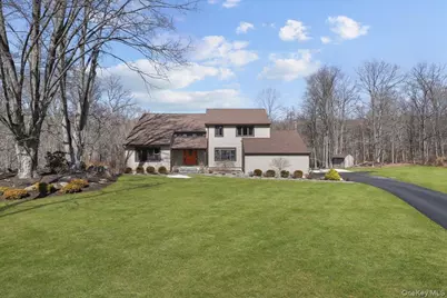 9 Comanche Court, Katonah, NY 10536 - Photo 1