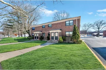 220-44 73rd Avenue #26A1, Oakland Gardens, NY 11364 - Photo 3