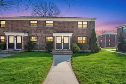 220-44 73rd Avenue #26A1, Oakland Gardens, NY 11364 - Photo 1