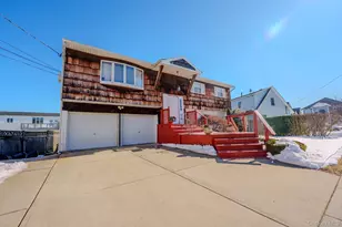 711 S Bayview Ave, Freeport, NY 11520 - Photo 33