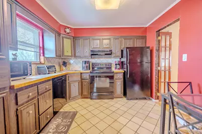 711 S Bayview Avenue, Freeport, NY 11520 - Photo 7