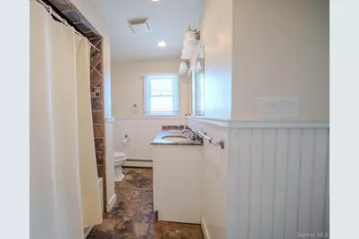 711 S Bayview Avenue, Freeport, NY 11520 - Photo 15