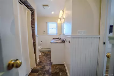 711 S Bayview Avenue, Freeport, NY 11520 - Photo 13