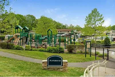 75 Oakdale Lane, East Hills, NY 11577 - Photo 37