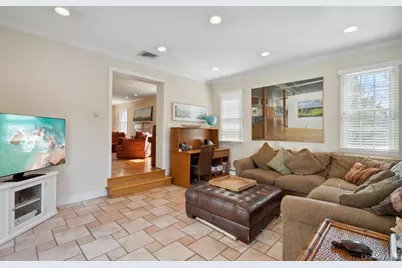 75 Oakdale Lane, East Hills, NY 11577 - Photo 7