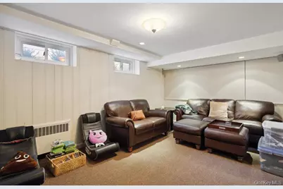 75 Oakdale Lane, East Hills, NY 11577 - Photo 25