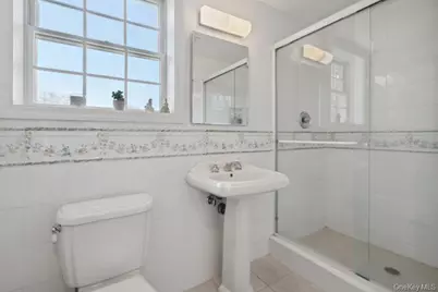 75 Oakdale Lane, East Hills, NY 11577 - Photo 21