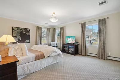 75 Oakdale Lane, East Hills, NY 11577 - Photo 15