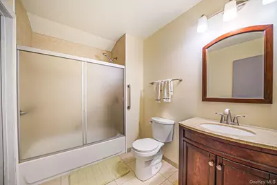 121 Foxdale Lane, Port Jefferson, NY 11777 - Photo 15