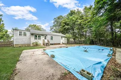 121 Foxdale Lane, Port Jefferson, NY 11777 - Photo 19