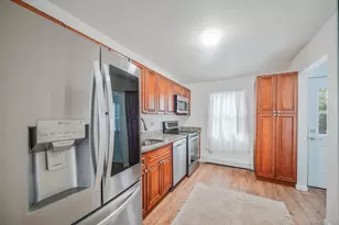 121 Foxdale Ln, Port Jefferson, NY 11777 - Photo 9