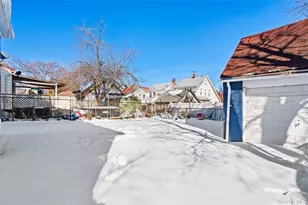 109-49 215th St, Queens Village, NY 11429 - Photo 17