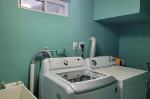 214-19 112th Rd, Queens Village, NY 11429 - Photo 19