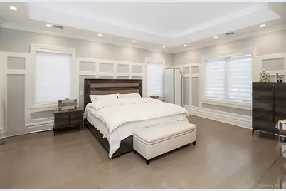 19 Gilbert Road, Great Neck, NY 11024 - Photo 21