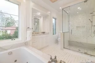 19 Gilbert Rd, Great Neck, NY 11024 - Photo 25