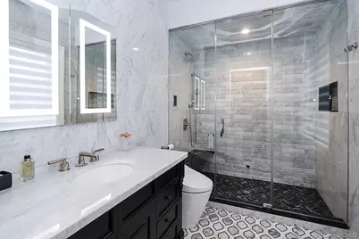 19 Gilbert Road, Great Neck, NY 11024 - Photo 25