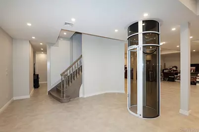 19 Gilbert Road, Great Neck, NY 11024 - Photo 31