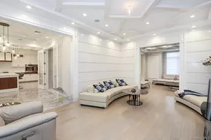 19 Gilbert Rd, Great Neck, NY 11024 - Photo 17