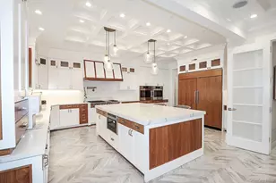 19 Gilbert Rd, Great Neck, NY 11024 - Photo 13