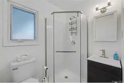 38 Park Drive E, Syosset, NY 11791 - Photo 17